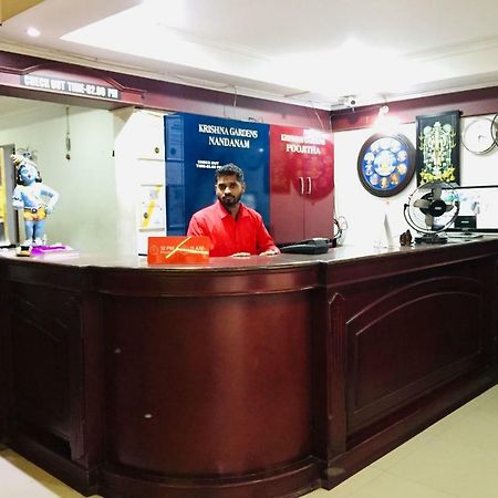 Krishna Gardens Hotel กูรูวาเยอร์ ภายนอก รูปภาพ
