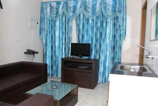 Krishna Gardens Hotel กูรูวาเยอร์ ภายนอก รูปภาพ